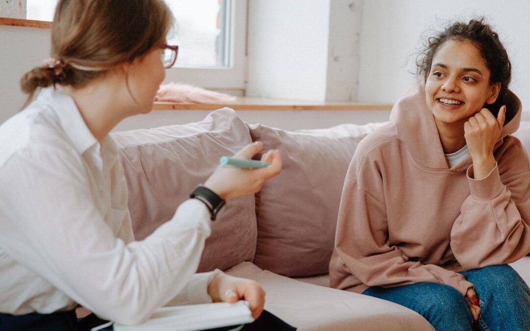 Psicólogo para jóvenes en Aluche: un espacio para entender, crecer y sentirse acompañado